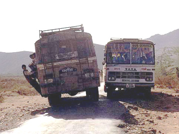 buses-india.jpg